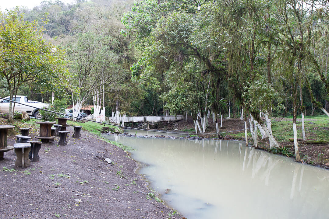 camping-cachoeira-pombinha