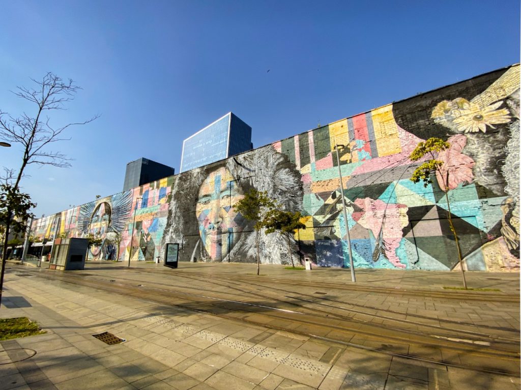 Mural Etnias no Rio de Janeiro é o maior grafite do planeta