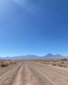 mochilao-role-de-bike-no-deserto-do-atacama-ate-laguna-cejar (6)