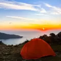 Acampei no Morro da Coroa em Floripa